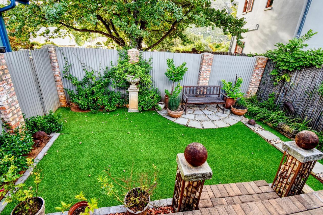 Die Blou Huis Clarens Exterior photo